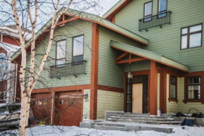 The Niven Lake Retreat
